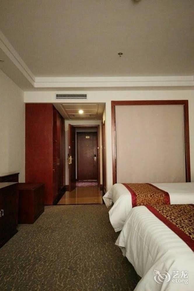 Byfond 3*